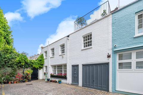 9 Victoria Grove Mews, London, W2 4LN