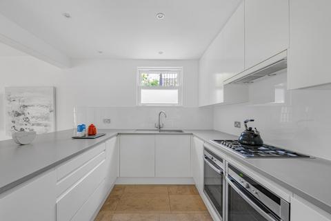9 Victoria Grove Mews, London, W2 4LN