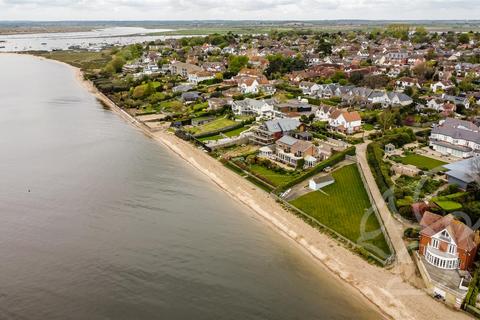 12 Beach Road, West Mersea, Colchester, CO5 8AD
