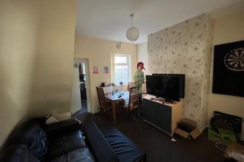 3 bedroom house share for sale, Romney Street, Manchester
