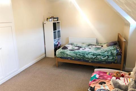 2 bedroom terraced house to rent, Brentwood Road, Chester CH1