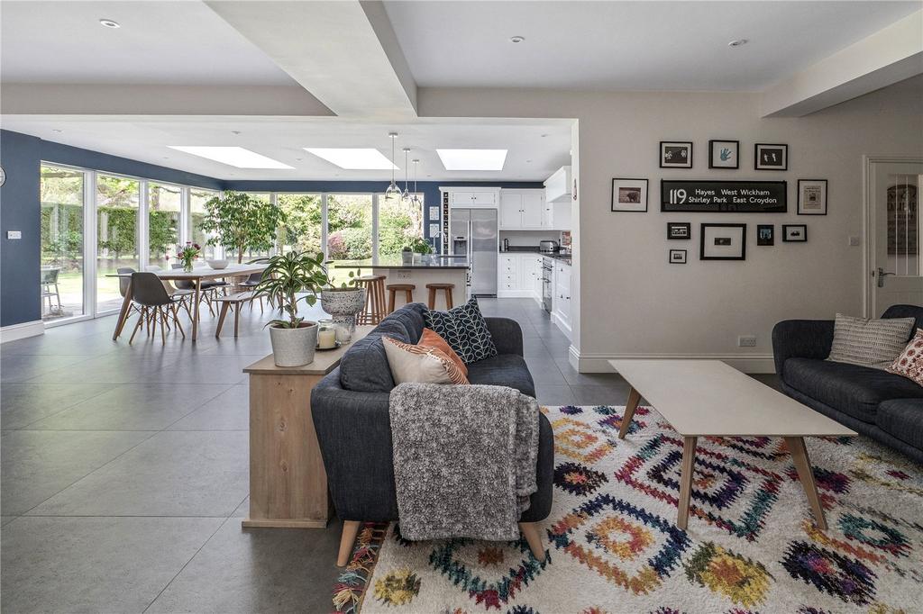 Lounge/Kitchen