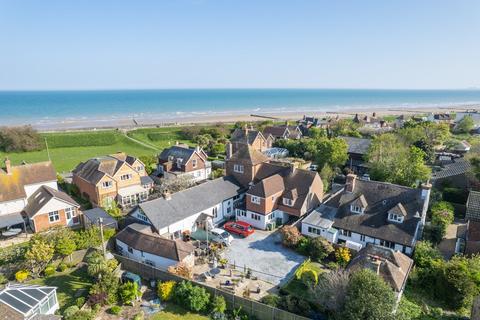 undefined, Sycamore Gardens, Dymchurch, Romney Marsh, Kent, TN29