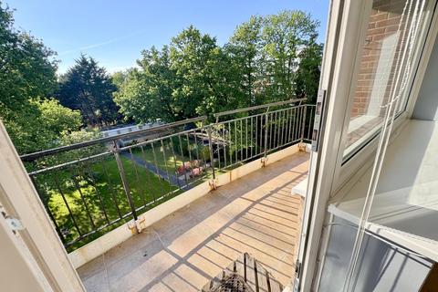 2 bedroom apartment for sale, The Avenue, Branksome Park, Poole, BH13