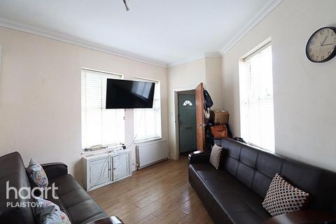 2 bedroom maisonette for sale, Ling Road Canning Town, London
