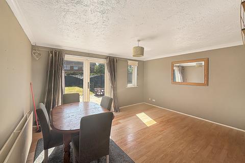 3 bedroom semi-detached house for sale, Richard Avenue, Wivenhoe, Colchester, CO7