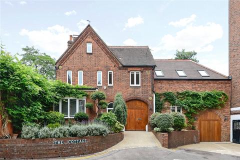 5 bedroom detached house for sale, Ross Court, Putney SW15