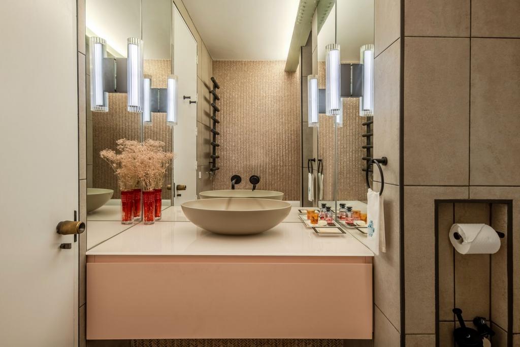 Bathrooom