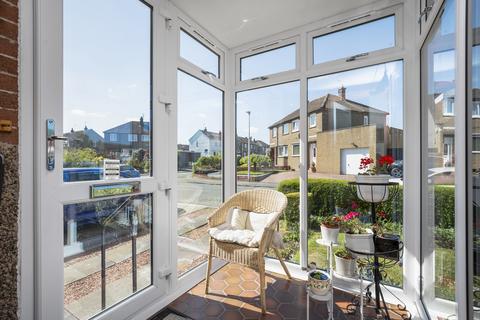 98 Broomhall Road, Edinburgh, EH12 7PP