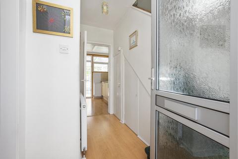 98 Broomhall Road, Edinburgh, EH12 7PP