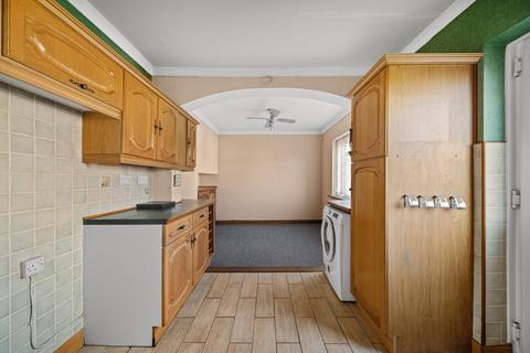 4 bedroom terraced house for sale, Chiltern Road, Gravesend DA11