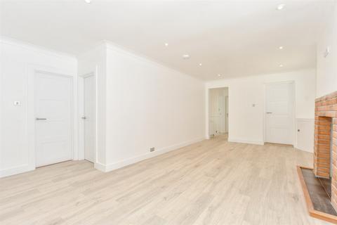 8 Beech Avenue, Bracklesham Bay, Chichester, PO20 8HU