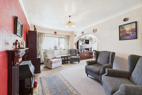 6 Delta Way, Northampton, NN2 8QB