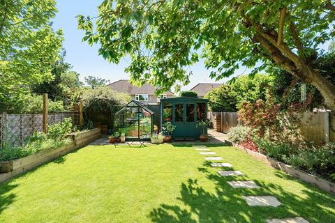 34 Shaef Way, Teddington, TW11 0DQ