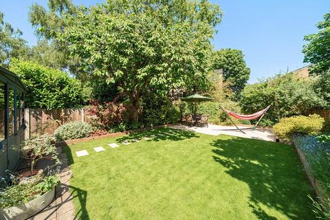 34 Shaef Way, Teddington, TW11 0DQ