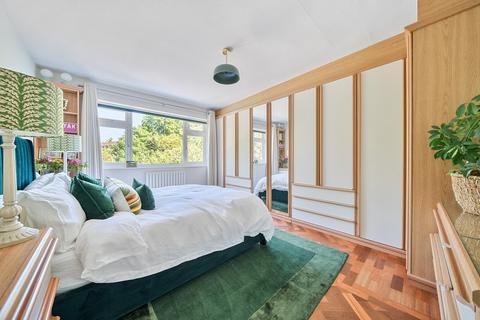 34 Shaef Way, Teddington, TW11 0DQ