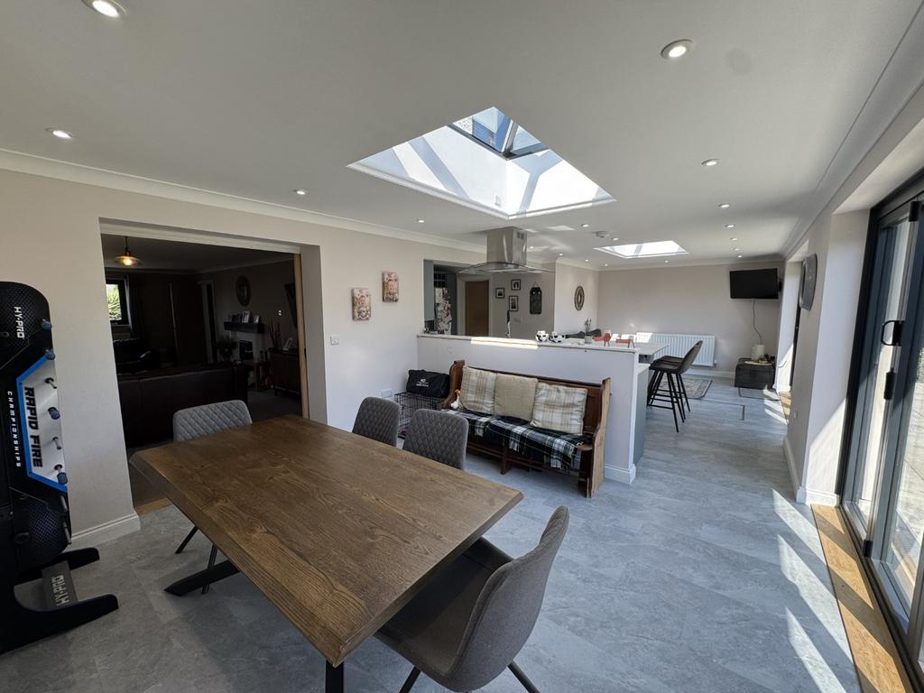 Open Plan Kitchen/Dining and Living Space