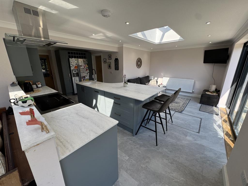 Open Plan Kitchen/Dining and Living Space