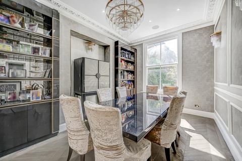 80 Abingdon Road, London, W8 6QT