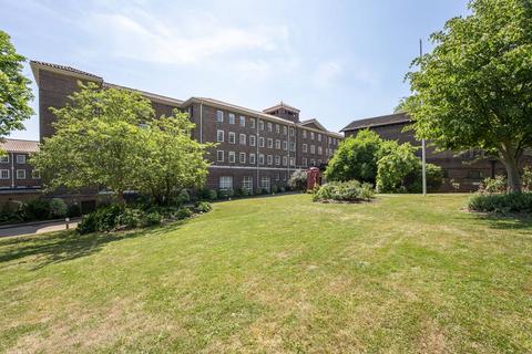 Scott Avenue, Southfields, London, SW15