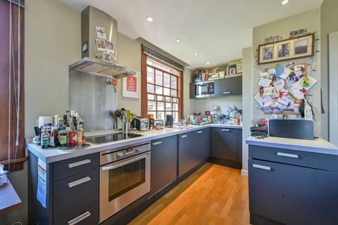 1 bedroom flat for sale, Scott Avenue, Southfields, London, SW15
