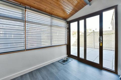 11 Haugh Hill Road, Oldham, OL4 2NQ