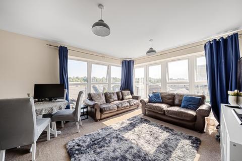 Portland Place, Greenhithe DA9
