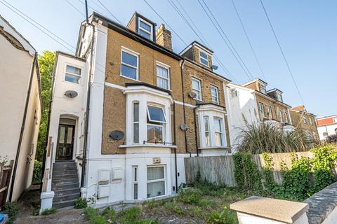 Flat 4, 27 Prince Road, London, SE25 6NN