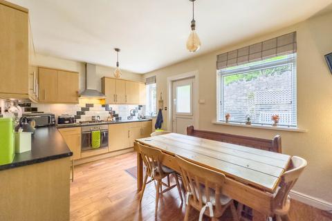 2 bedroom terraced house for sale, Quarry Lane, Batley