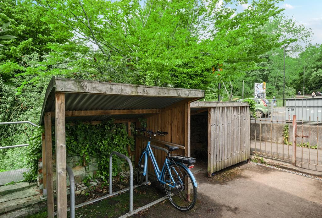 15-6821d5f9316ea-...