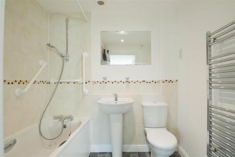2 bedroom apartment for sale, Green Road, Haverhill CB9