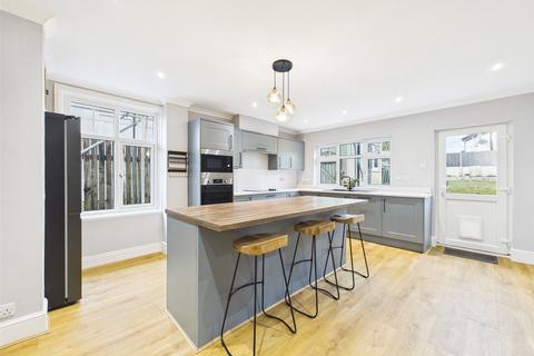 4 bedroom detached house for sale, North Road, Holsworthy, Devon