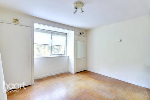 undefined, Bramley Hill, South Croydon