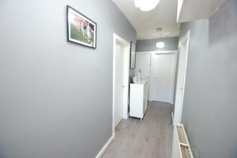 124 Allanton Drive, Glasgow, G52 2EJ