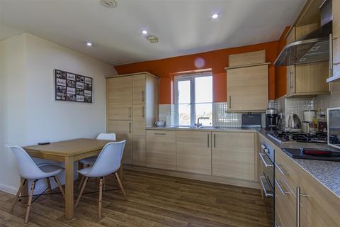 2 bedroom apartment for sale, Ffordd James Mcghan, Cardiff CF11