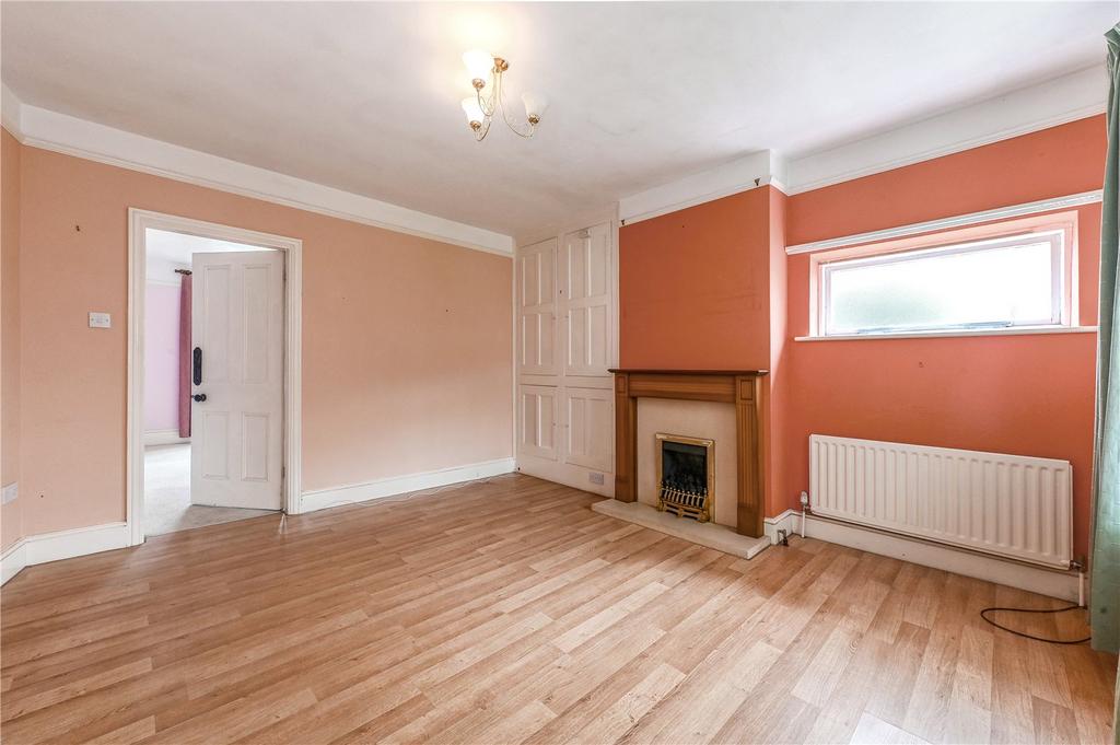 Sitting/Dining Room