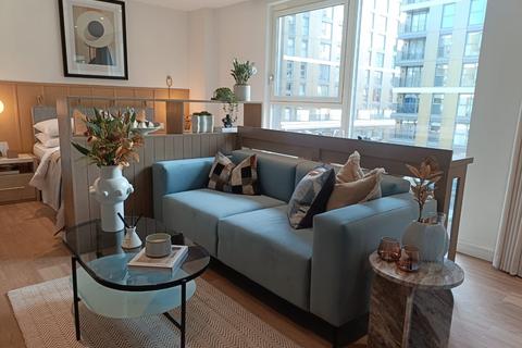 Studio for sale, Fairfield Avenue, Staines upon Thames TW18