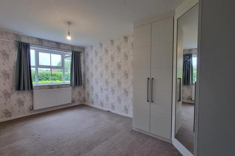 12 Apsley Croft, Birmingham, B38 0AF