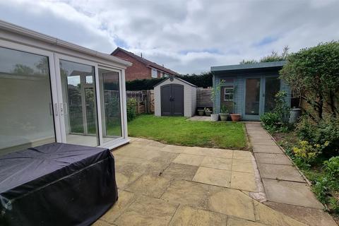 12 Apsley Croft, Birmingham, B38 0AF