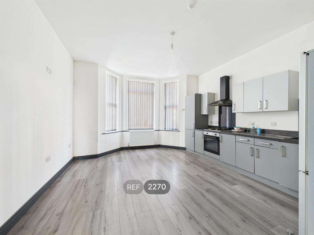 Kitchen &amp; Living area