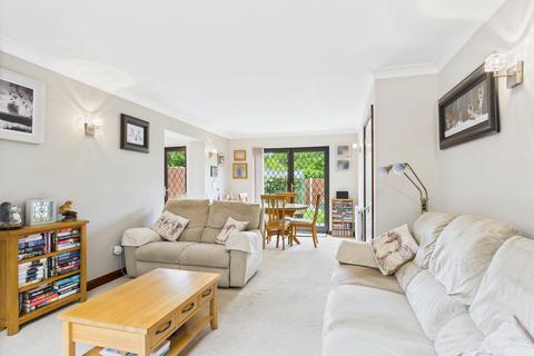 3 Beavers Close, Tadley, RG26 4XR
