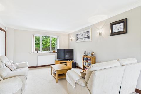 3 Beavers Close, Tadley, RG26 4XR
