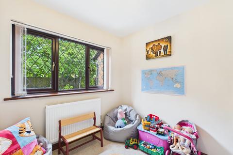 3 Beavers Close, Tadley, RG26 4XR