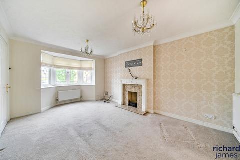4 bedroom detached house for sale, Dobson Close, St Andrews Ridge, Swindon, SN25