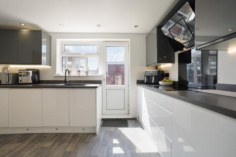3 bedroom semi-detached house for sale, Slant Lane, Mansfield, Shirebrook, NG20