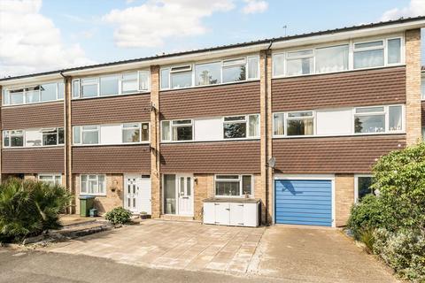75 Bedster Gardens, West Molesey, KT8 1TB