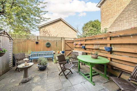 75 Bedster Gardens, West Molesey, KT8 1TB