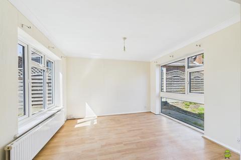 18a Woolwich Road, Belvedere, DA17 5EW