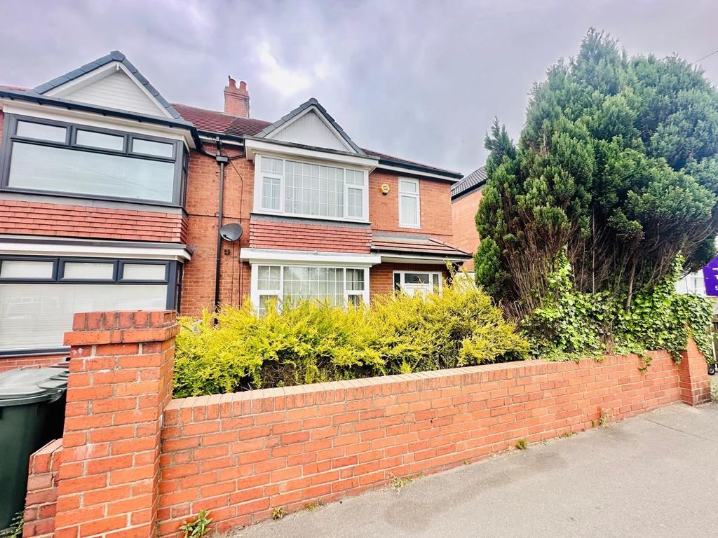 3-Bedroom Semi Detached House – Fenham, Newcast