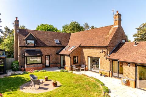 4 bedroom detached house for sale, Tatling Grove, Walnut Tree, Milton Keynes, Buckinghamshire, MK7